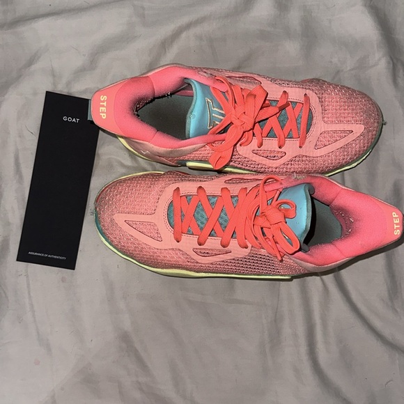 Jordan tatum 1 pink lemonade baksetball shoes - Picture 2 of 8